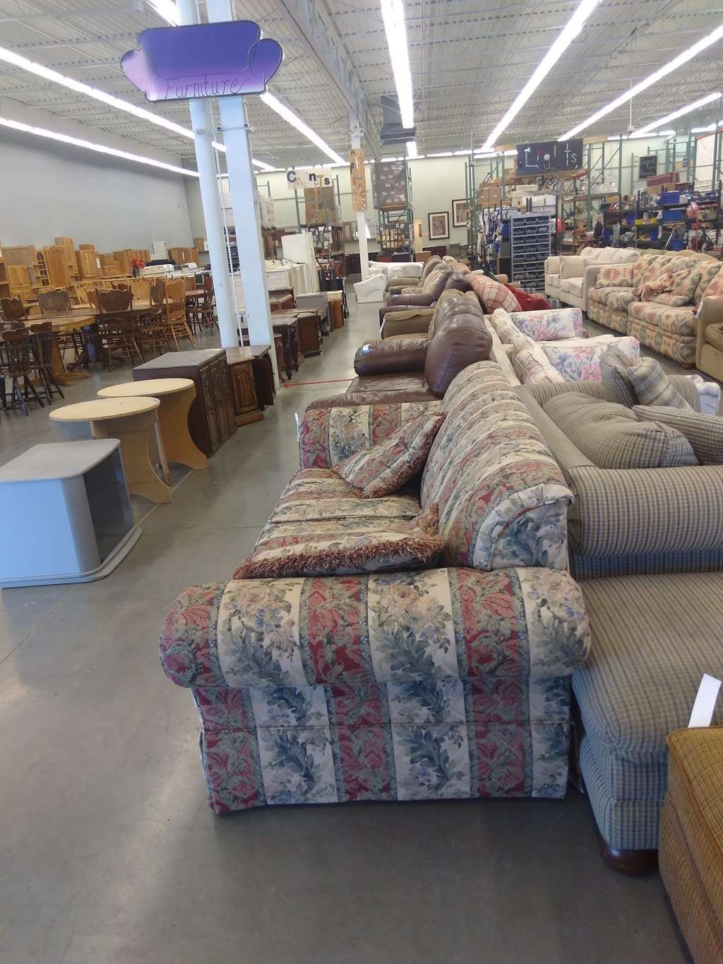 Habitat for Humanity ReStore | 1099 N Avon Ave, Avon, IN 46123, USA | Phone: (317) 707-7530