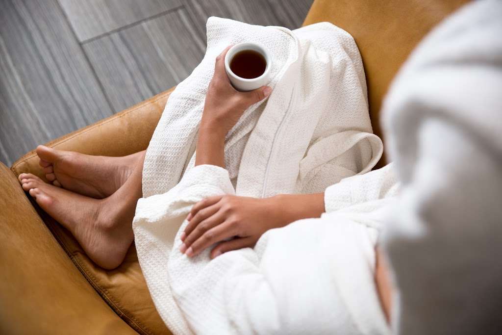 Hiatus Spa + Retreat | 5740 San Felipe St Suite 110, Houston, TX 77057, USA | Phone: (713) 470-0990