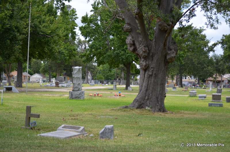 Evergreen Cemetery | Altic St, Houston, TX 77023, USA