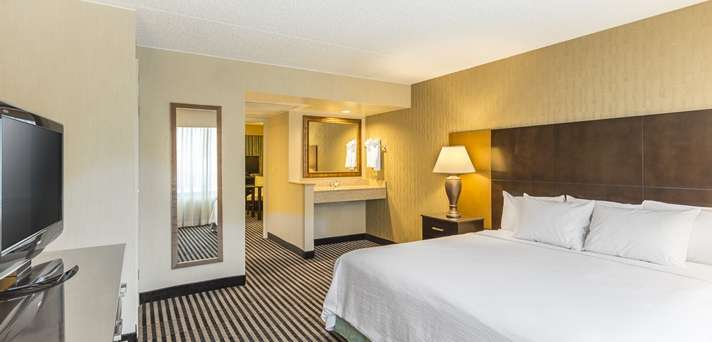 Embassy Suites by Hilton Piscataway Somerset | 121 Centennial Ave, Piscataway Township, NJ 08854, USA | Phone: (732) 980-0500