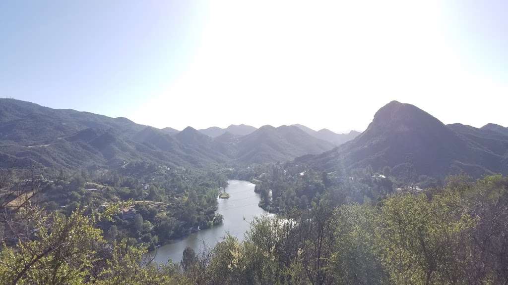Lake Vista - Malibu Lake Overlook | 28886 Lake Vista Dr, Agoura, CA 91301, USA