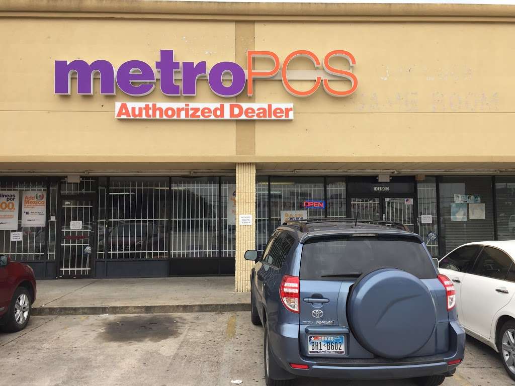 Metro by T-Mobile | 10150 Almeda Genoa Rd Ste D, Houston, TX 77075 | Phone: (888) 863-8768