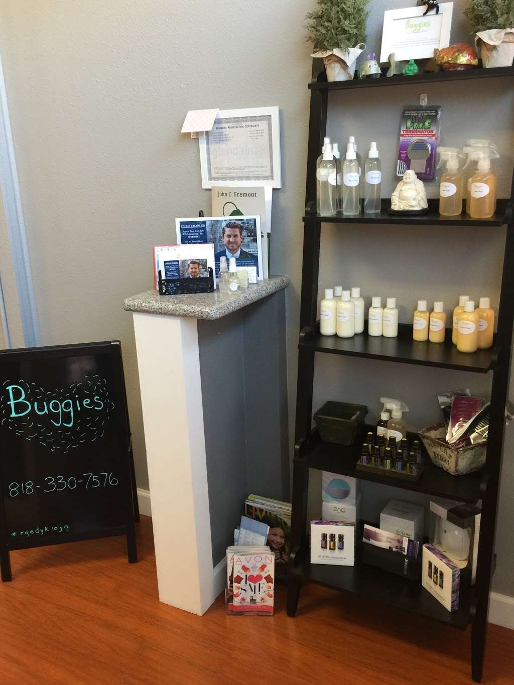 Buggies Lice Removal Salon | 3206 Honolulu Ave, Glendale, CA 91214, USA | Phone: (818) 330-7576