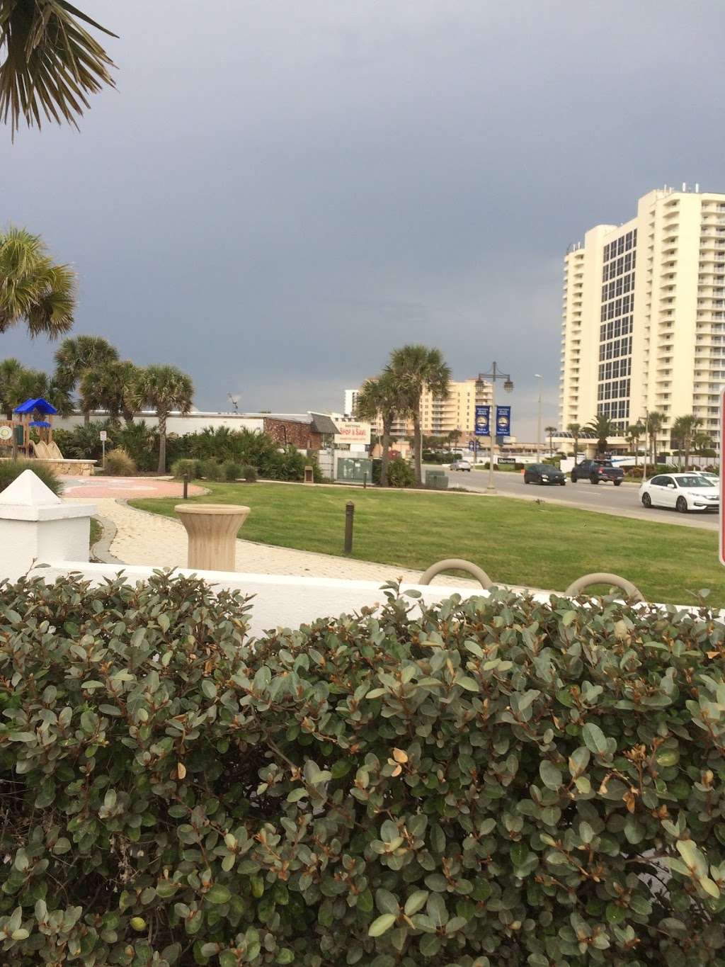 Off Beach Parking | 2608S S Atlantic Ave, Daytona Beach Shores, FL 32118, USA