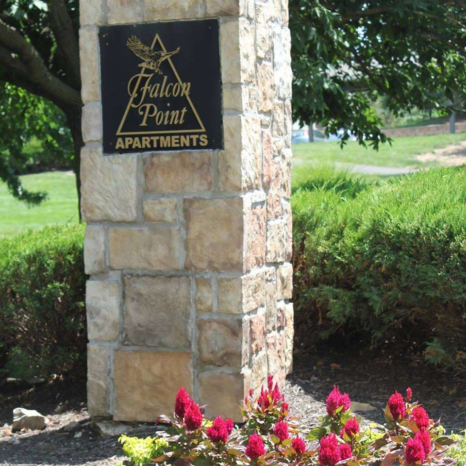 Falcon Point Apartments | 829 NW 79th Terrace, Kansas City, MO 64118, USA | Phone: (816) 436-2620