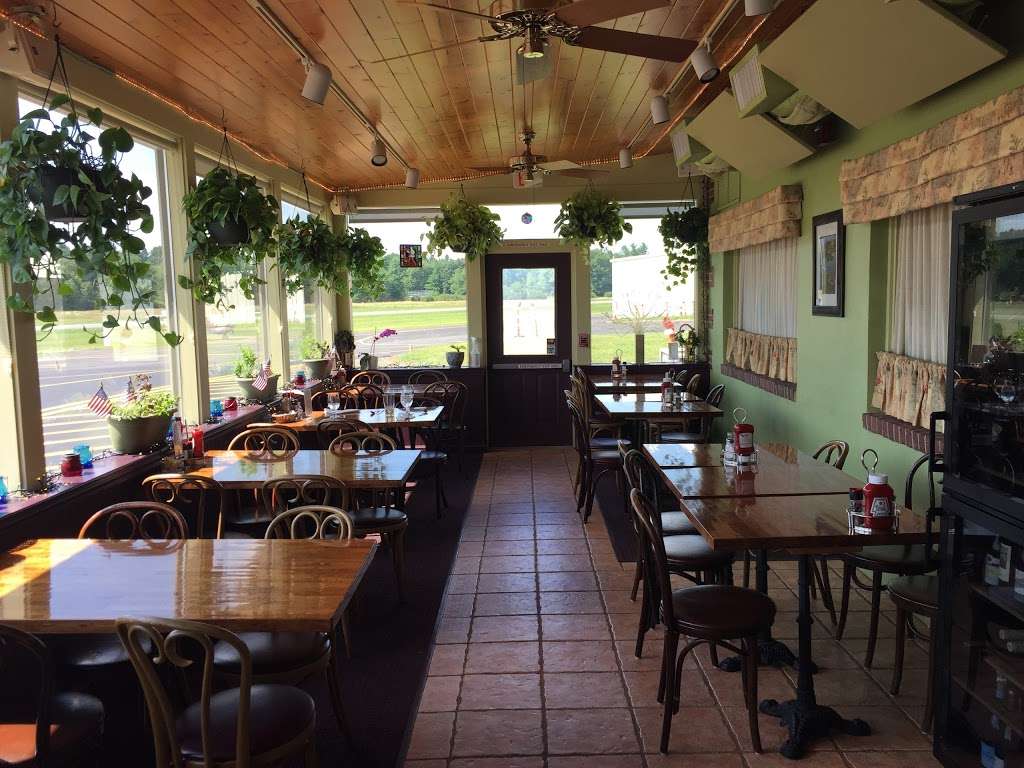 Nancys Air Field Cafe | 302 Boxboro Rd, Stow, MA 01775, USA | Phone: (978) 897-3934