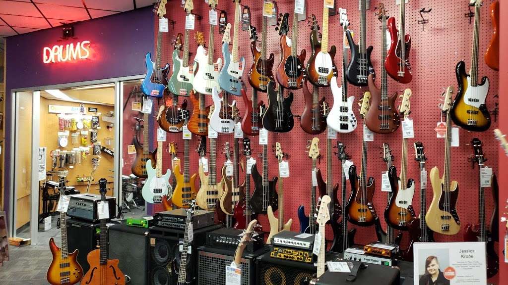 Guitar Center | 1280 Willow Pass Rd Suite A, Concord, CA 94520, USA | Phone: (925) 363-7770