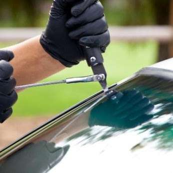Mikes Auto Glass Charlotte | 1520 Pacific St, Charlotte, NC 28208 | Phone: (704) 493-4494