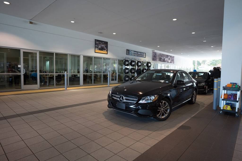 Mercedes-Benz of South Bay Service Center | 3311 CA-1, Torrance, CA 90505, USA | Phone: (800) 401-2147