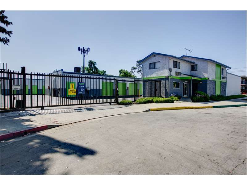 Extra Space Storage | 194 E Artesia Blvd, Long Beach, CA 90805, USA | Phone: (562) 428-6688