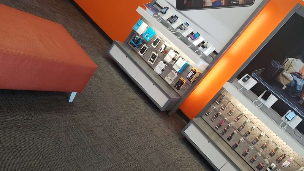AT&T Store | 504 Greensburg Commons Ste C, 6, Greensburg, IN 47240 | Phone: (812) 662-6312