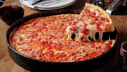 Lou Malnatis Pizzeria | 7500 Broadview Village Square, Broadview, IL 60155, USA | Phone: (708) 400-8999