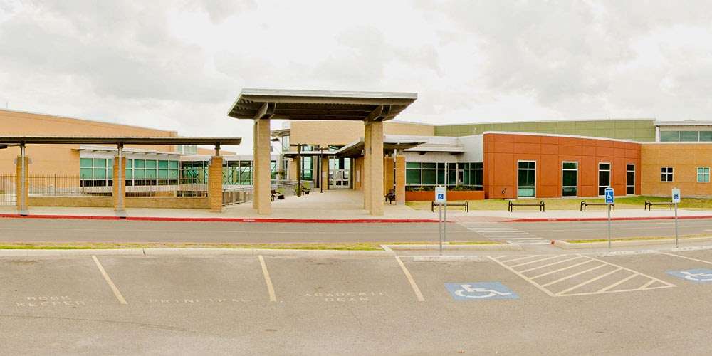 Bernard Harris Middle School | 5300 Knollcreek Dr, San Antonio, TX 78247, USA | Phone: (210) 356-4100