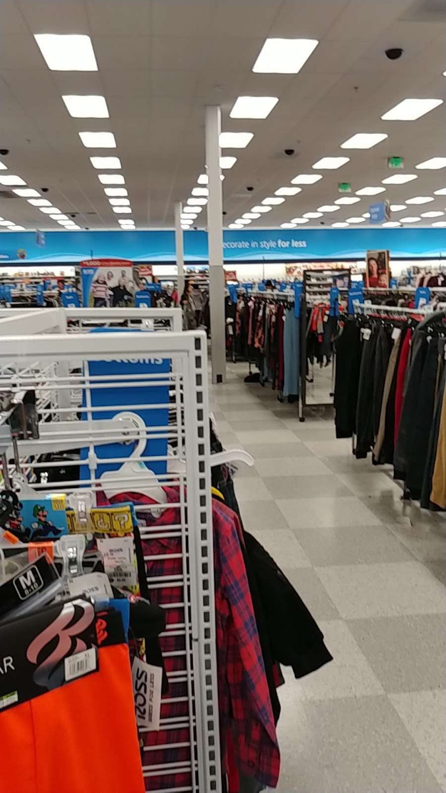 Ross Dress for Less | 130 E Black Horse Pike Ste 512, Audubon, NJ 08106, USA | Phone: (856) 546-1731