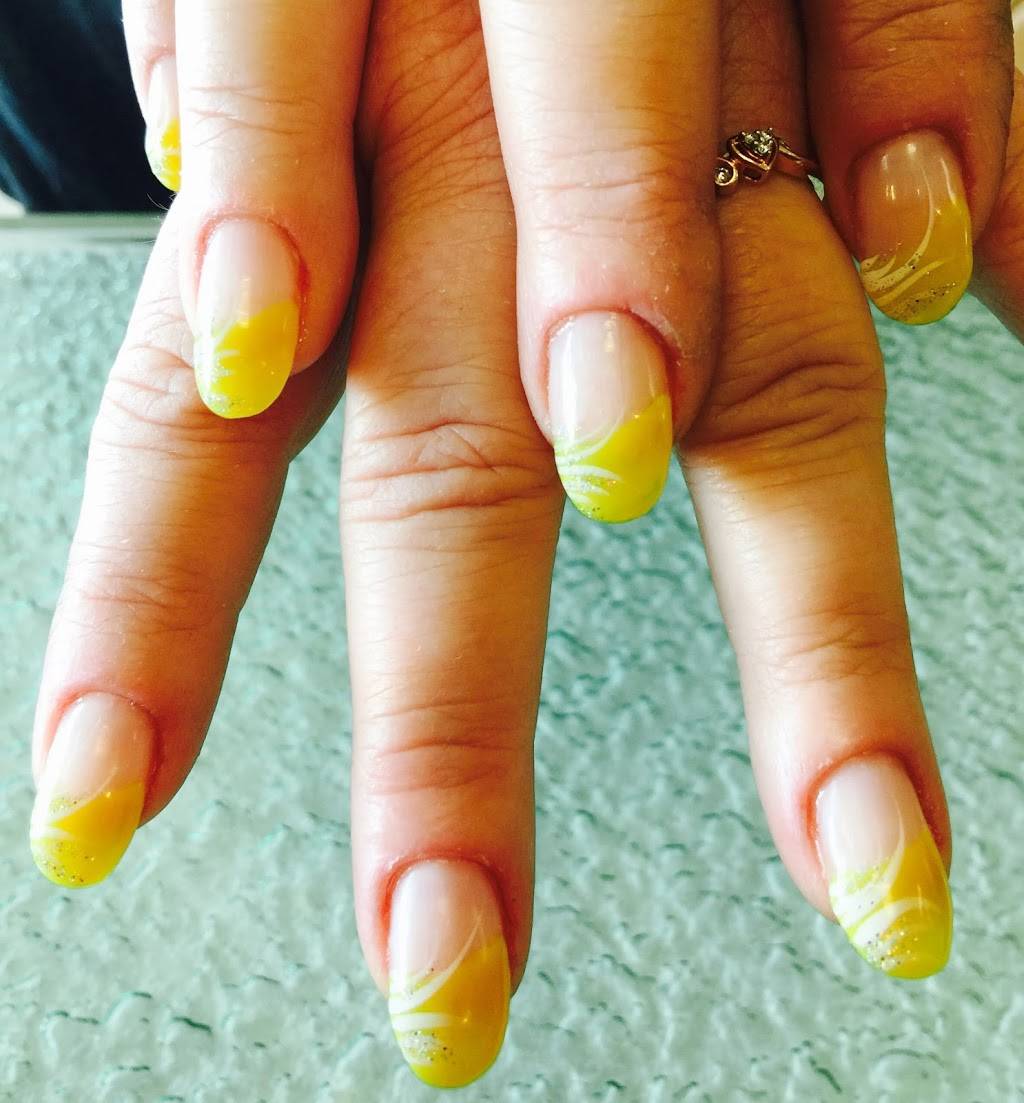 Lola Nails & Spa | 4218 Bishop Ln, Louisville, KY 40218 | Phone: (502) 290-4979