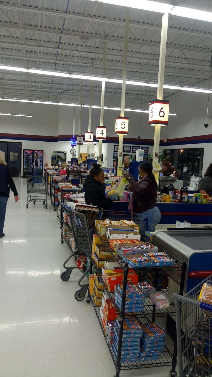 Sharp Shopper Grocery Outlet | 340 W Main St, Leola, PA 17540, USA | Phone: (717) 656-2156