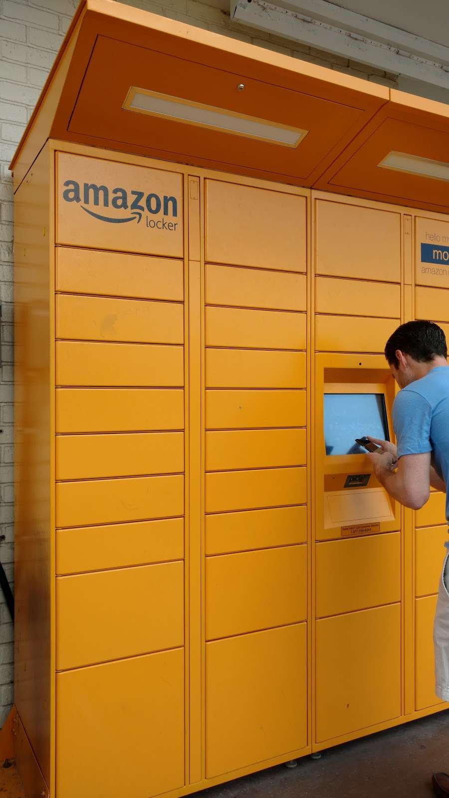 Amazon Hub Locker - Moppet | at 7-Eleven, 533 NW 103rd St, Miami, FL 33150, USA | Phone: (877) 346-6244