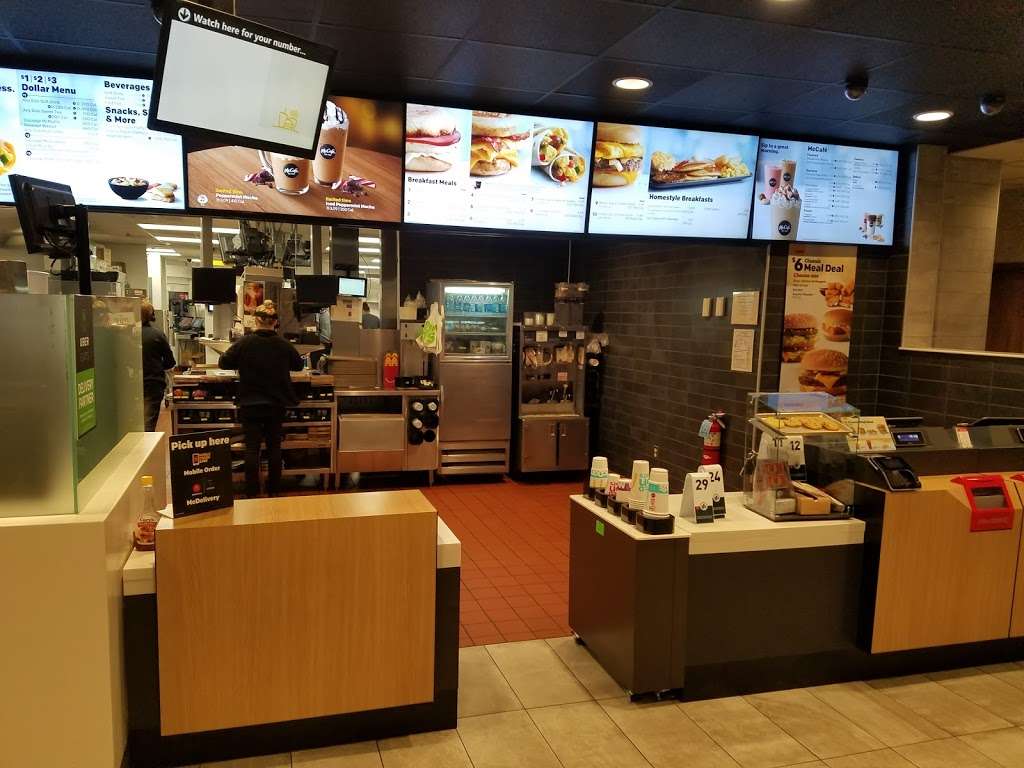 McDonalds | 635 S Trooper Rd, Audubon, PA 19403, USA | Phone: (610) 666-0031