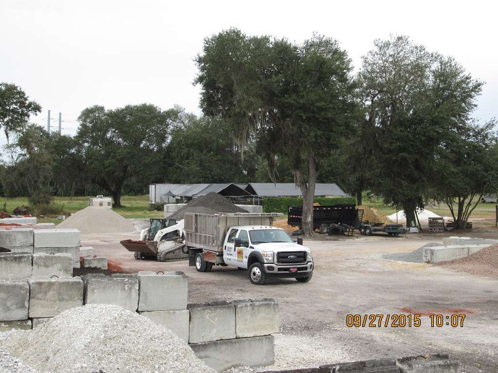 Britts Landscaping Supplies | 24218, US-27, Lake Wales, FL 33859 | Phone: (863) 949-6974