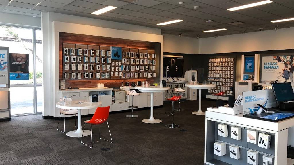 AT&T Store | 7711 SW 40th St, Miami, FL 33155, USA | Phone: (305) 261-7587