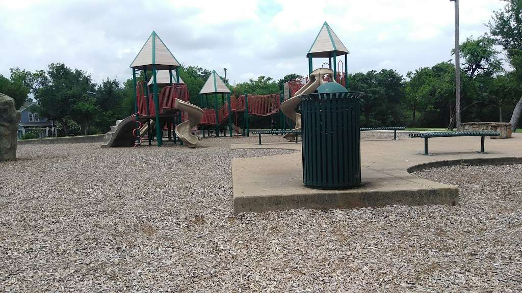 Kidd Springs Park | 1003 Cedar Hill Ave, Dallas, TX 75208, USA | Phone: (214) 670-7535