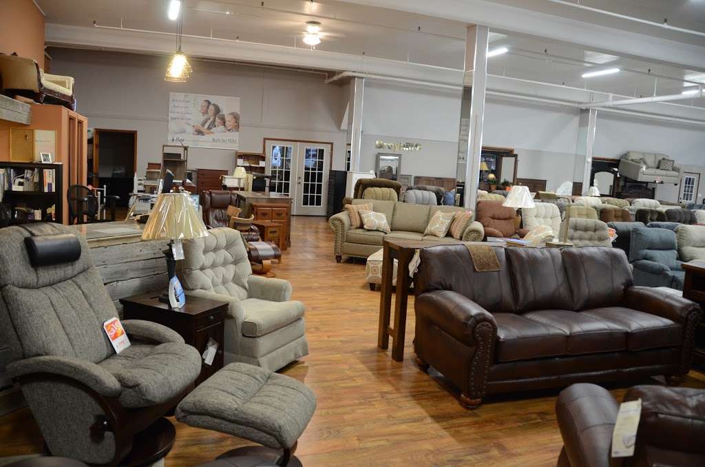 Fairbury Furniture | 100 W Locust St, Fairbury, IL 61739, USA | Phone: (815) 692-3000