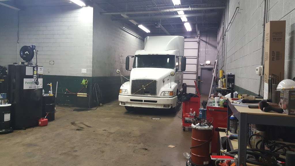 Vida Truck Repair | 445 Randy Rd, Carol Stream, IL 60188, USA | Phone: (630) 808-2311