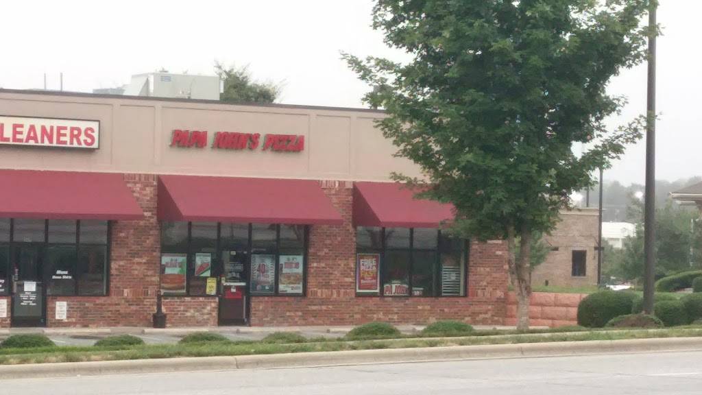 Papa Johns Pizza | 341 E W Hanes Mill Rd, Winston-Salem, NC 27105, USA | Phone: (336) 377-2999