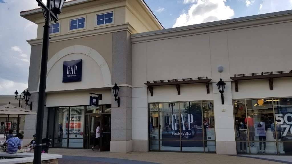 Gap Factory Store | USA, 5506 New Fashion Way, Charlotte, NC 28278, USA | Phone: (704) 523-8865