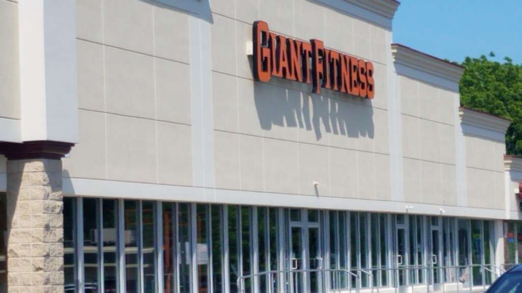 Giant Fitness | 3250 Red Lion Rd, Philadelphia, PA 19114, USA | Phone: (215) 824-2200