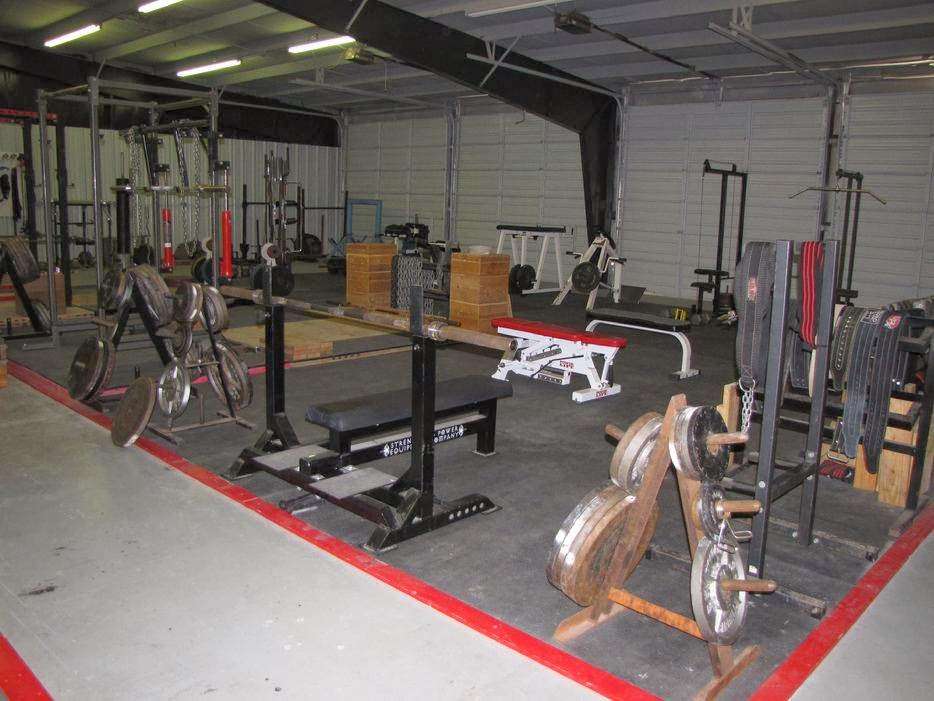 Warehouse Gym | 3830 W Main St, League City, TX 77573, USA | Phone: (281) 557-2122