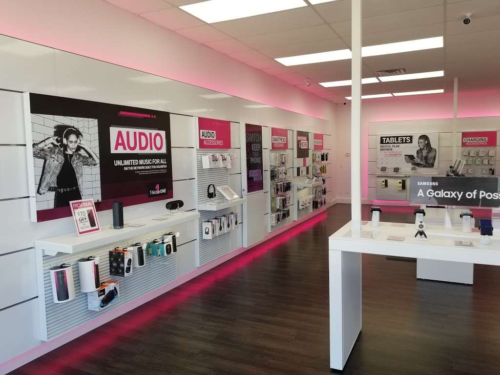 T-Mobile | 2539 Willowcreek Rd, Portage, IN 46368, USA | Phone: (219) 706-9727