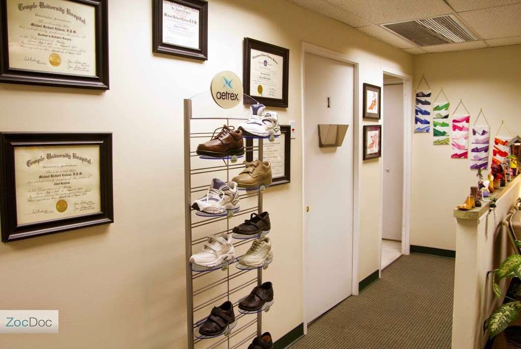 Foot and Ankle Specialists of Maryland: Liebow Michael R DPM | 5225 Pooks Hill Rd, Bethesda, MD 20814, USA | Phone: (301) 581-1111