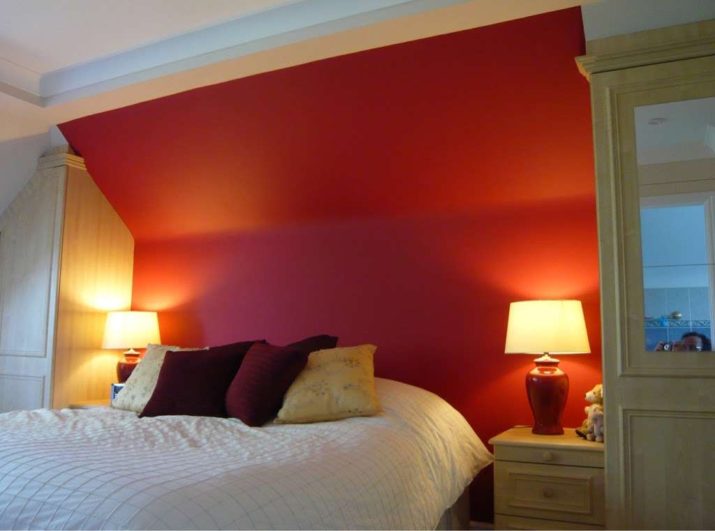 Painting and Decorating by Jem Pickard | Meade Court, High St, Edenbridge TN8 5AL, UK | Phone: 07850 371558