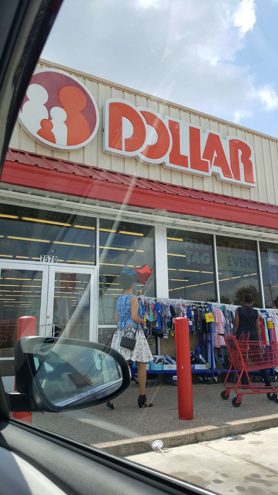 Family Dollar | 7570 Mountain Creek Pkwy, Dallas, TX 75249, USA | Phone: (972) 780-2850