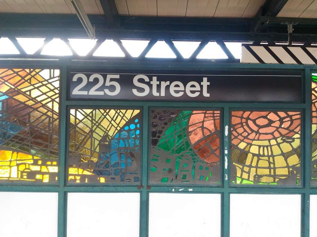 225 Street Station | Bronx, NY 10466, USA