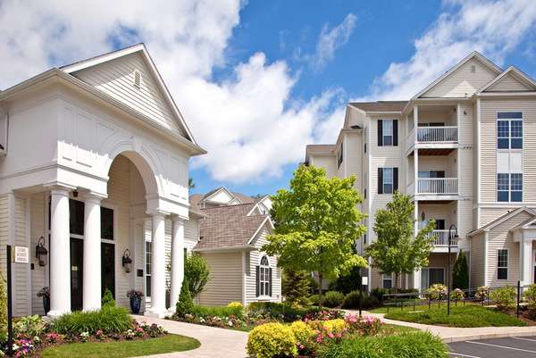 Stone Gate Apartments | 65 Silver Leaf Way, Marlborough, MA 01752, USA | Phone: (508) 425-3864