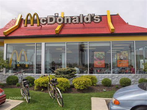 McDonalds | 1607 W Broadway, Council Bluffs, IA 51501, USA | Phone: (712) 322-0705