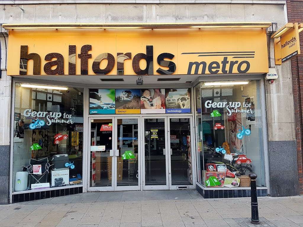 Halfords - Kingston Upon Thames Store | 27 Thames St, Kingston upon Thames KT1 1PH, UK | Phone: 020 8546 0851
