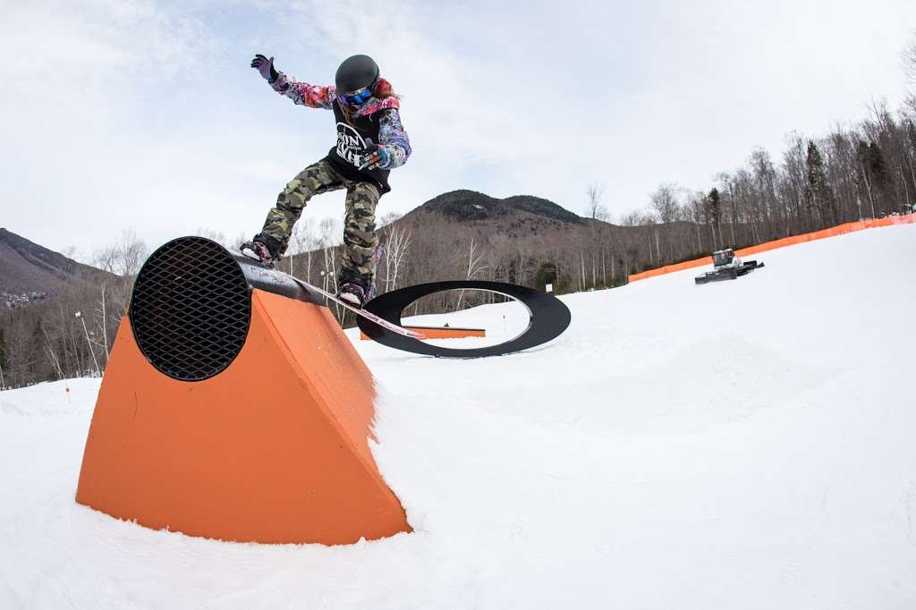 Beyond the Boundaries Snowboard Camp | 300 Rudetown Rd, Hamburg, NJ 07419, USA