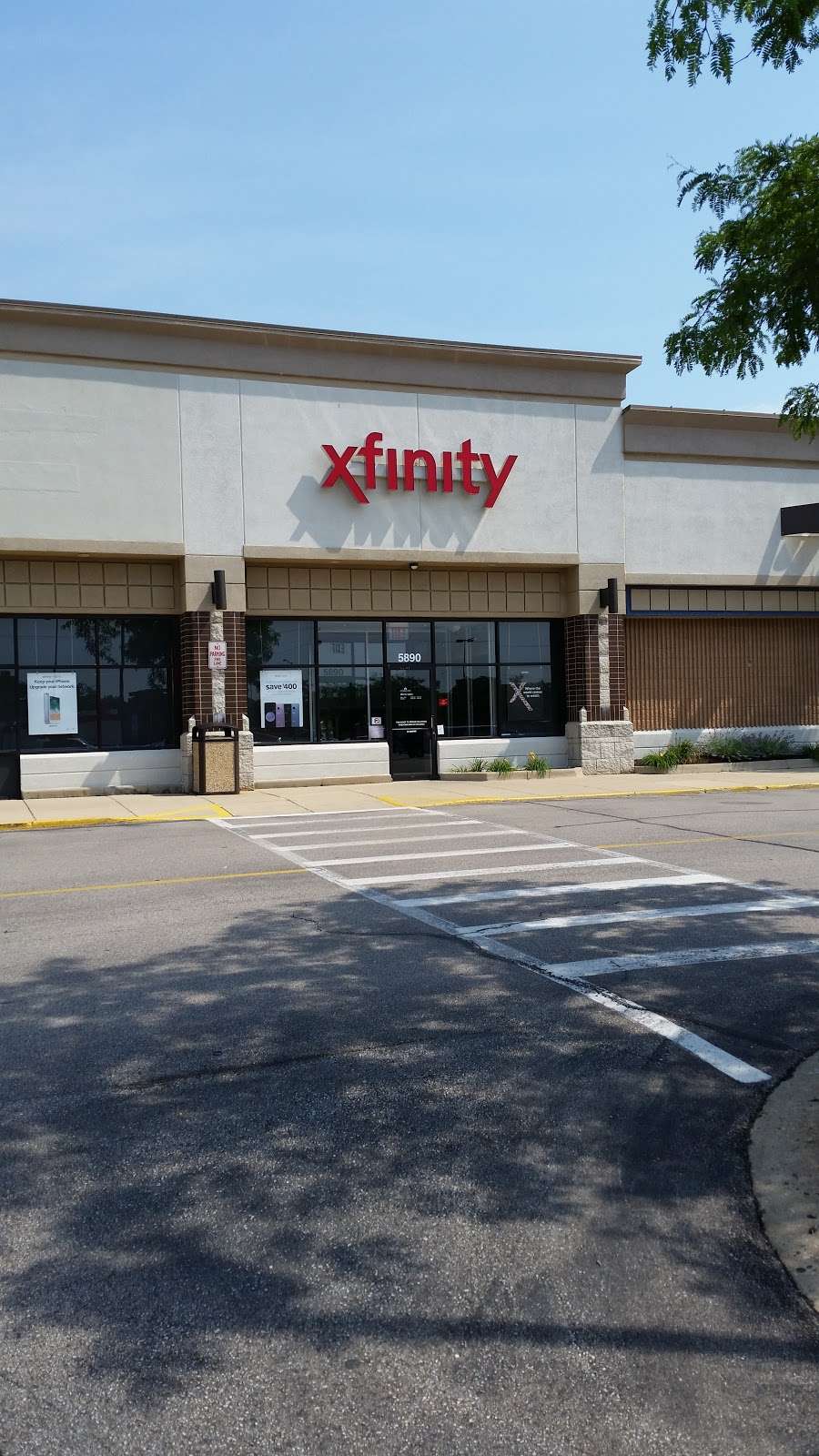 Xfinity Store by Comcast | 5890 Northwest Hwy, Crystal Lake, IL 60014, USA | Phone: (800) 934-6489