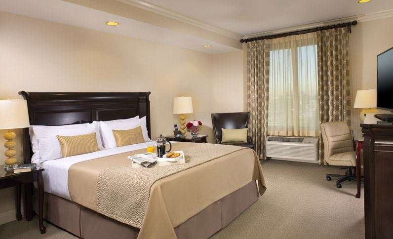 Ayres Hotel Fountain Valley | 17550 Brookhurst St, Fountain Valley, CA 92708, USA | Phone: (714) 861-5170