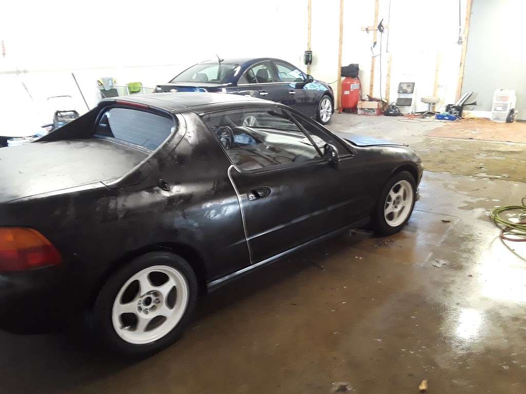 Silhouettes In Neon LLC | 2912 W Burnham St, Milwaukee, WI 53215, USA | Phone: (414) 383-8385