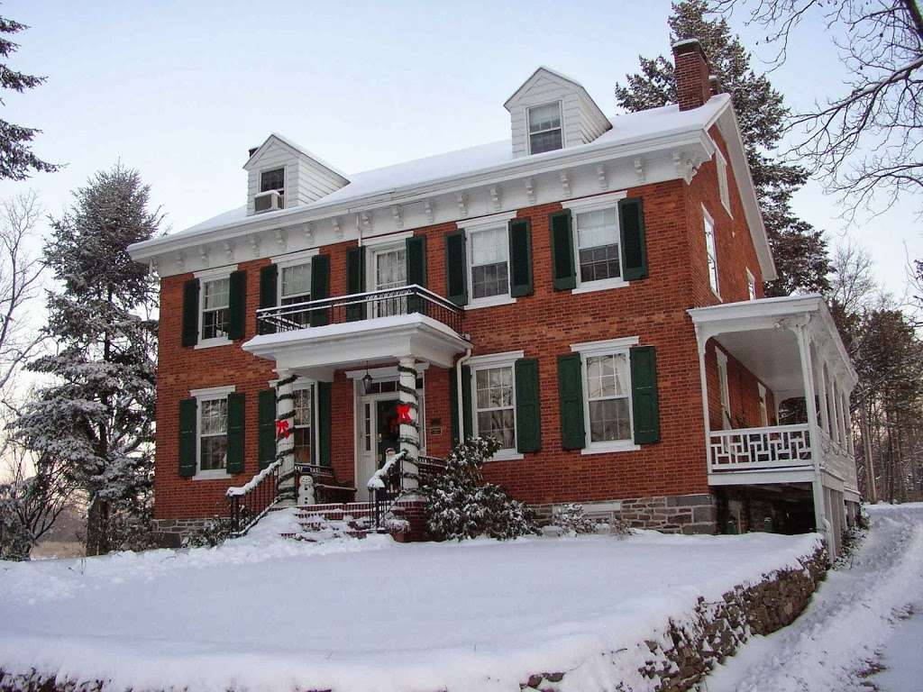 Lightner Farmhouse B&B | 2350 Baltimore Pike, Gettysburg, PA 17325 | Phone: (717) 337-9508