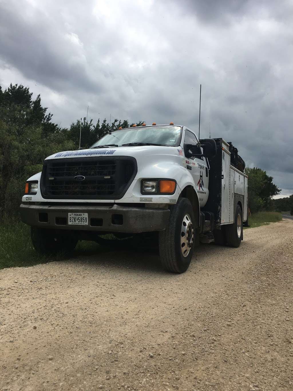 Triple H Truck & Equipment | 16843 Pleasanton Rd, San Antonio, TX 78221, USA | Phone: (210) 427-4218