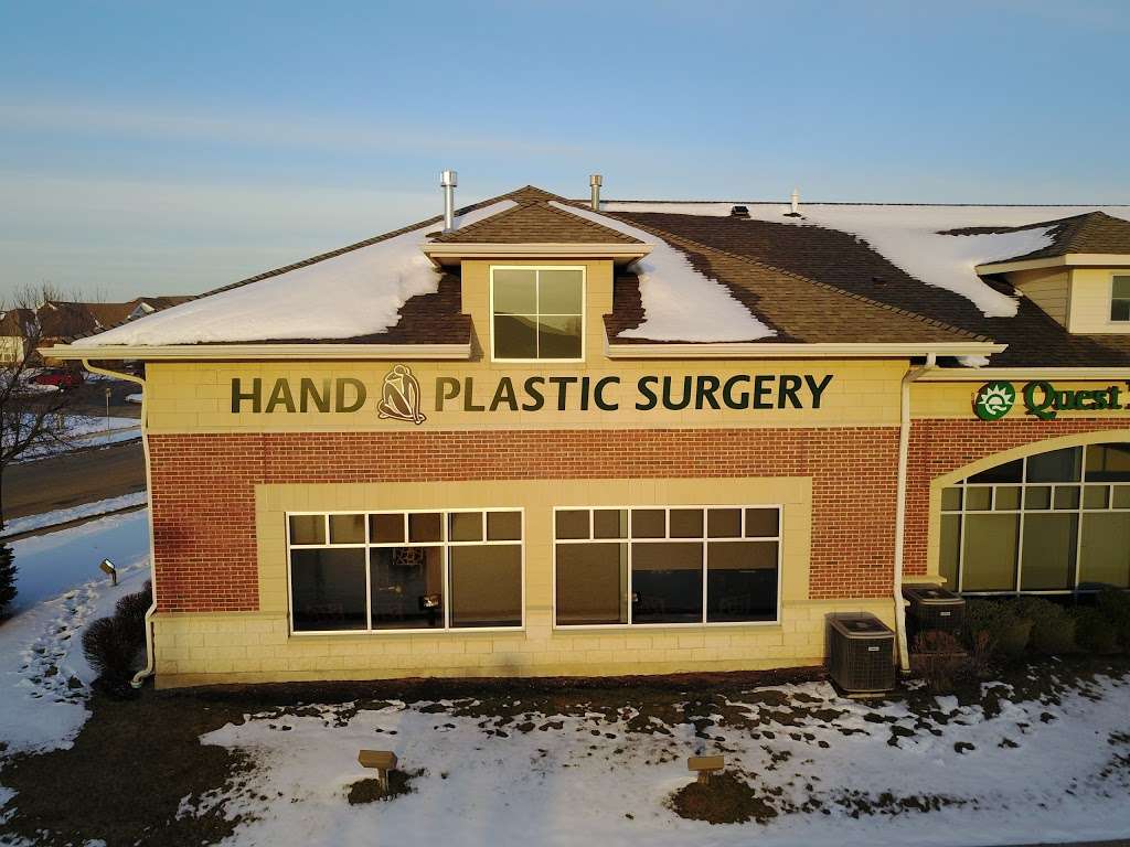 Michael Birndorf: Kenosha Hand & Plastic Surgery | 10117 74th St, Kenosha, WI 53142, USA | Phone: (262) 656-8237