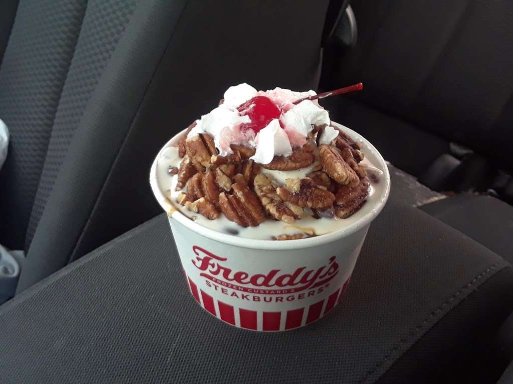 Freddys Frozen Custard & Steakburgers | 20450 Southwest Fwy, Richmond, TX 77469, USA | Phone: (281) 239-6900