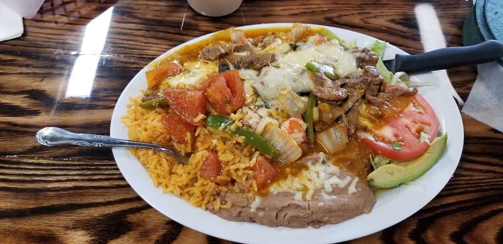 Taqueria Mazamitla | 5025 Central Ave, Lake Station, IN 46405 | Phone: (219) 962-2022