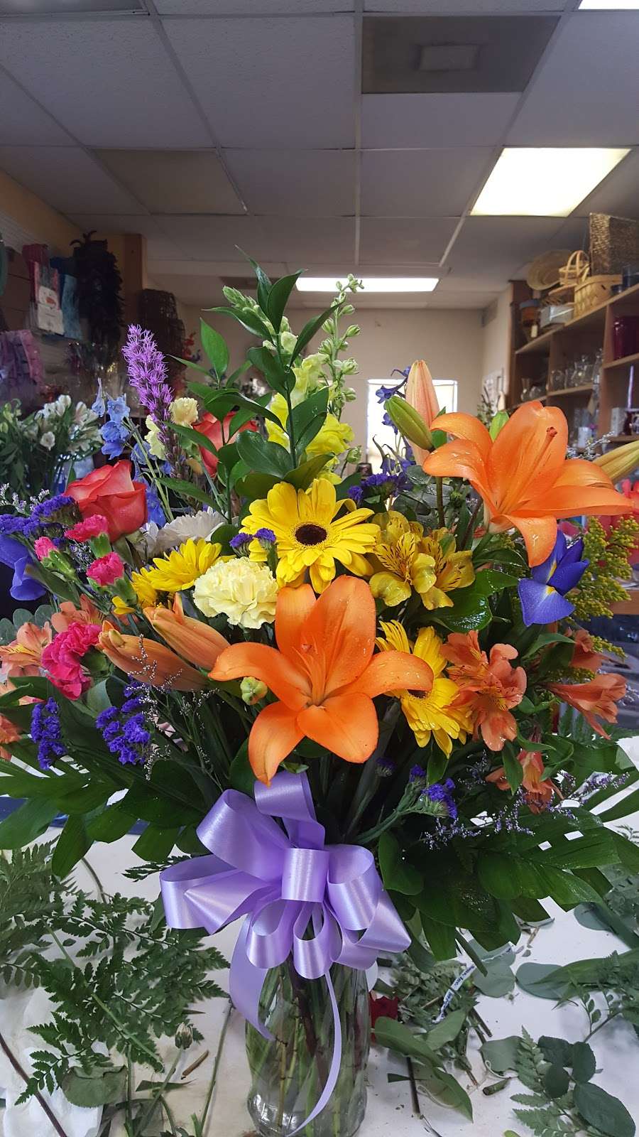 Flower Me Florist | 7729 Tezel Rd, San Antonio, TX 78250 | Phone: (210) 680-1982