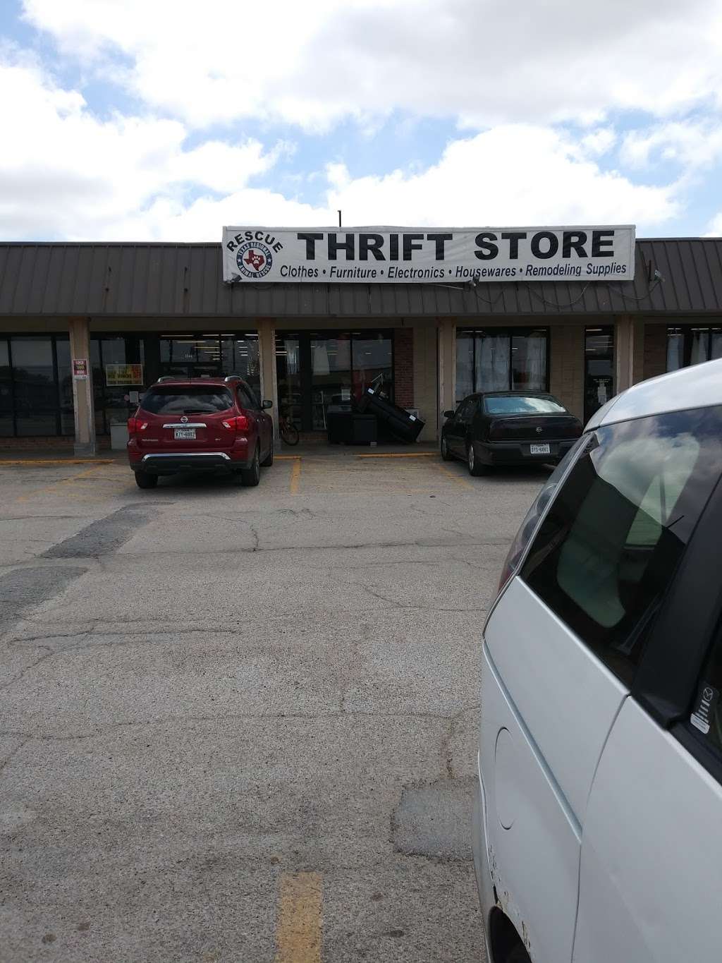 Rescue Thrift Store | 2344 Oates Dr, Dallas, TX 75228, USA | Phone: (214) 321-1133